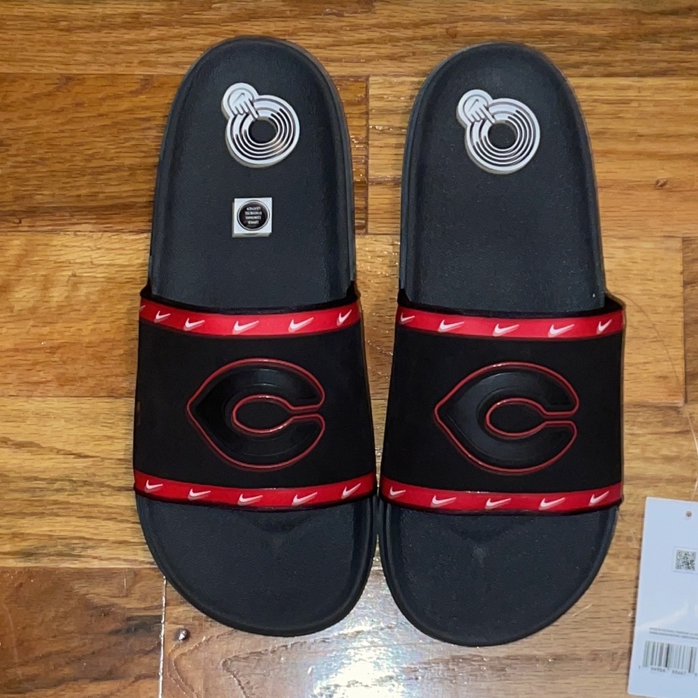 NEW MLB Cincinnati Reds Nike Team Off-Court Slide Sandals Women's 10 / Men's 9